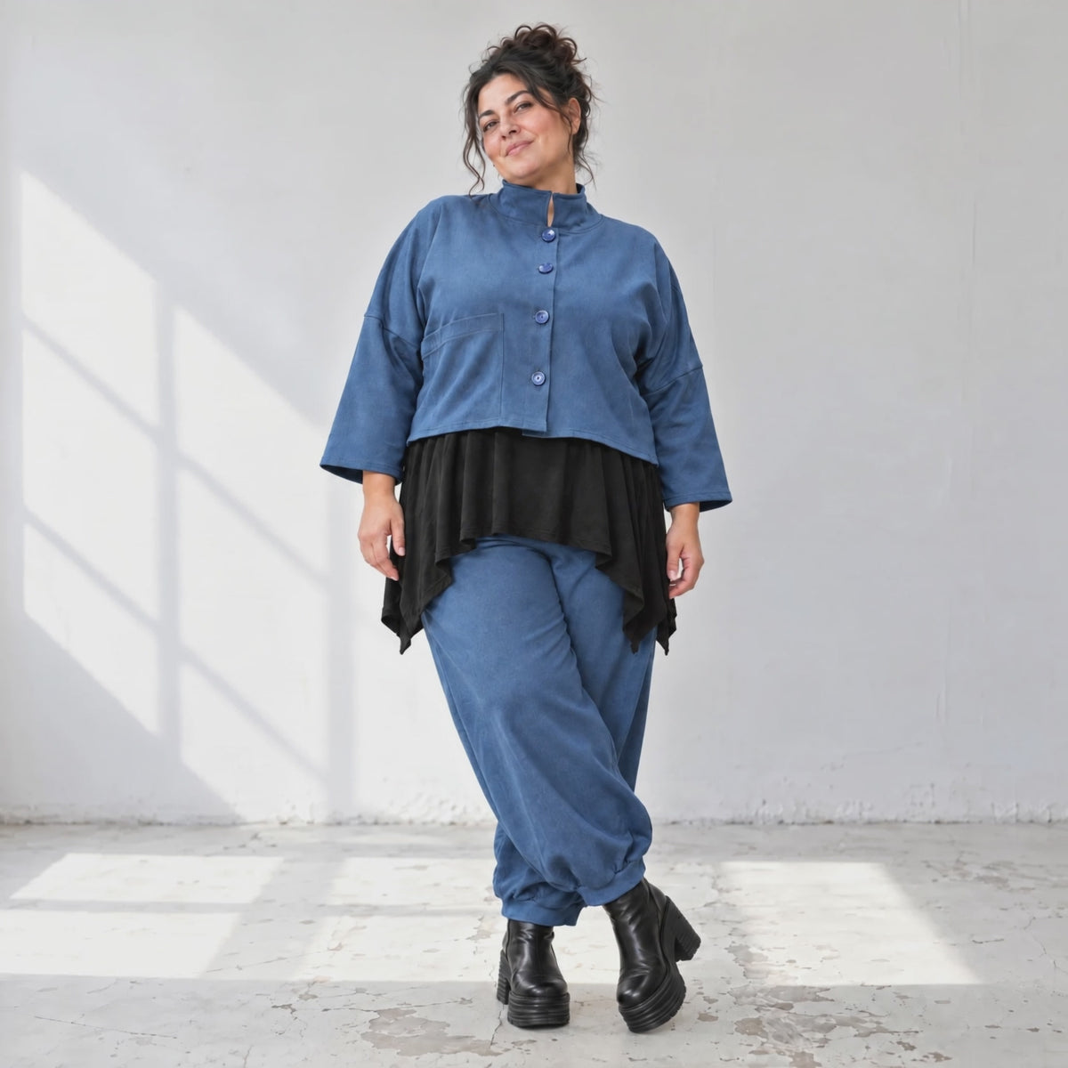 Jeansjacke Stretchdenim mit Stehkragen Langarm Knopfverschluss und aufgesetzten Taschen