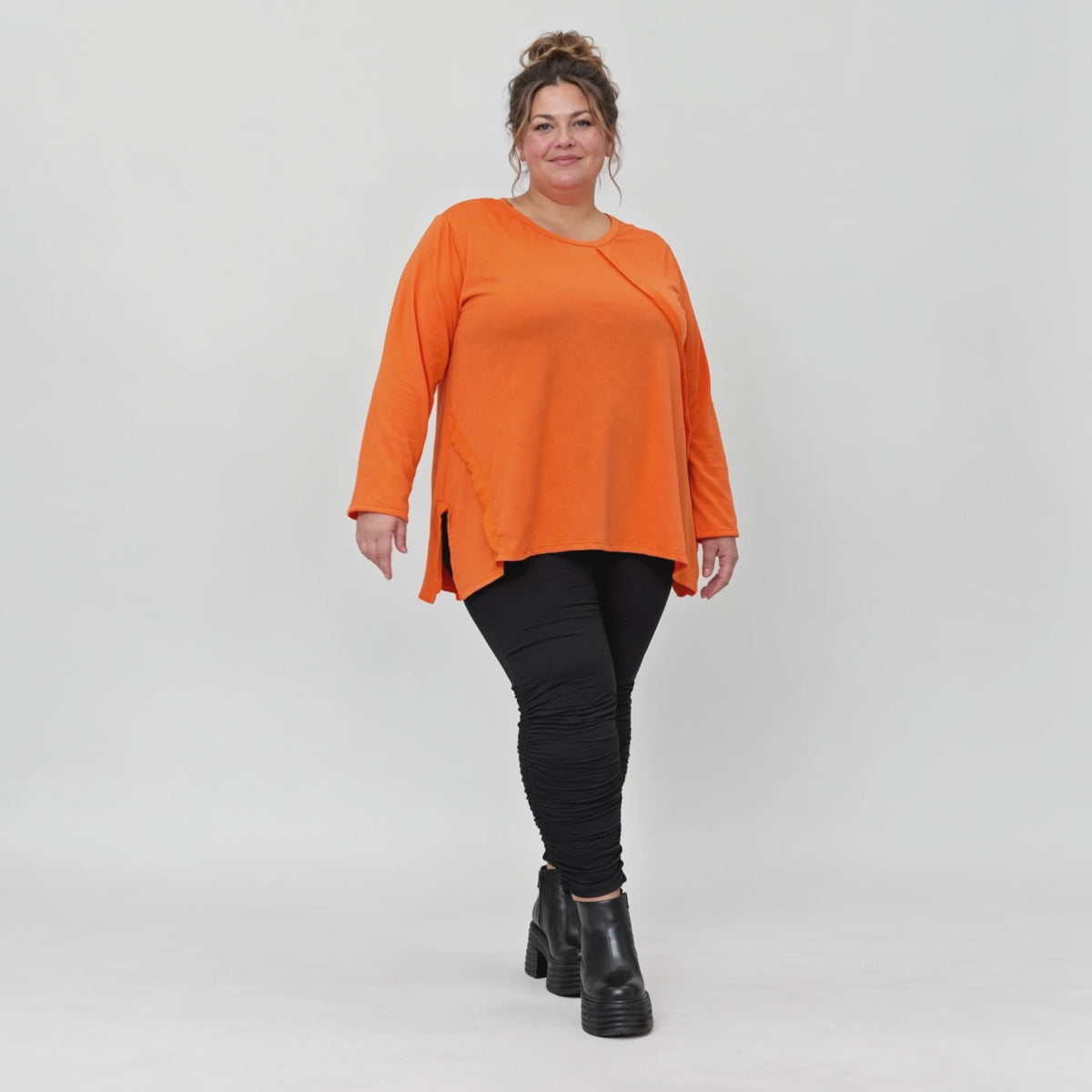 Langarmshirt in Orange aus weichem Stretchjersey mit Rundhalsausschnitt und A-Linie