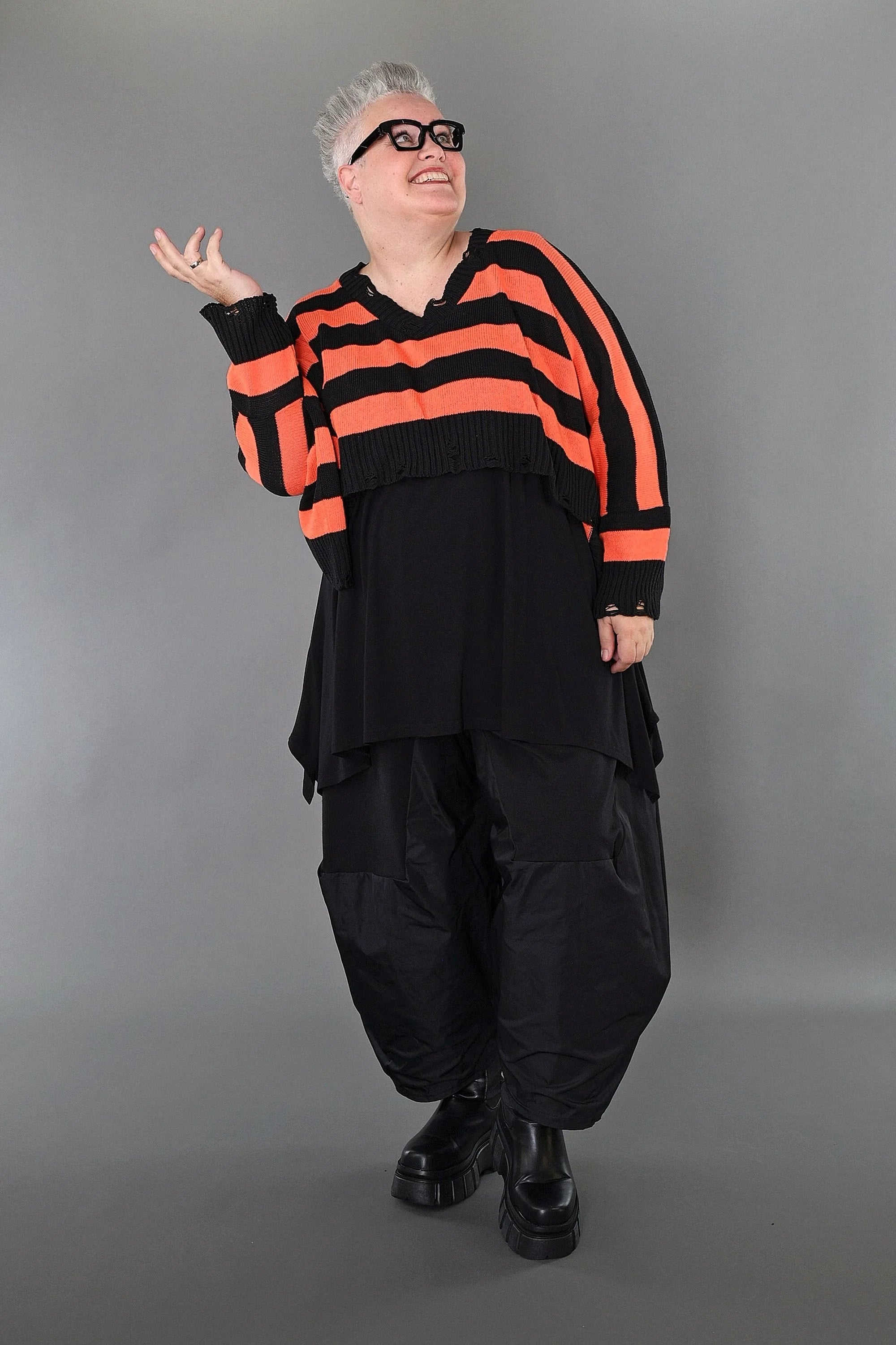  AKH Premium Überwurf in kastiger Form, aus Baumwolle, P1007.2537, Schwarz/Orange, Schick