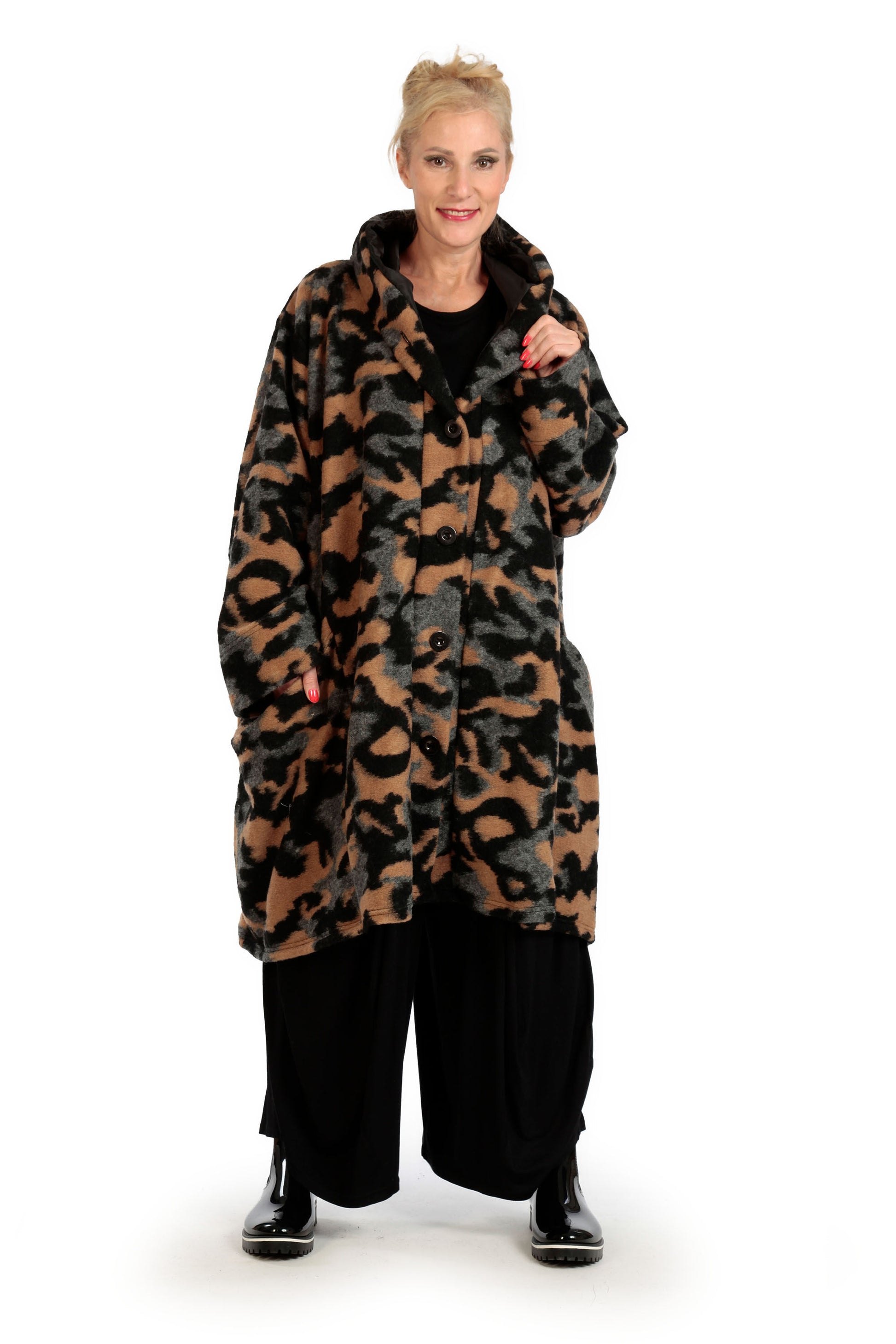  Ballonmantel in elegantem Camouflage-Muster aus wool-blend für warme Herbstlooks und Plus-Size-Style