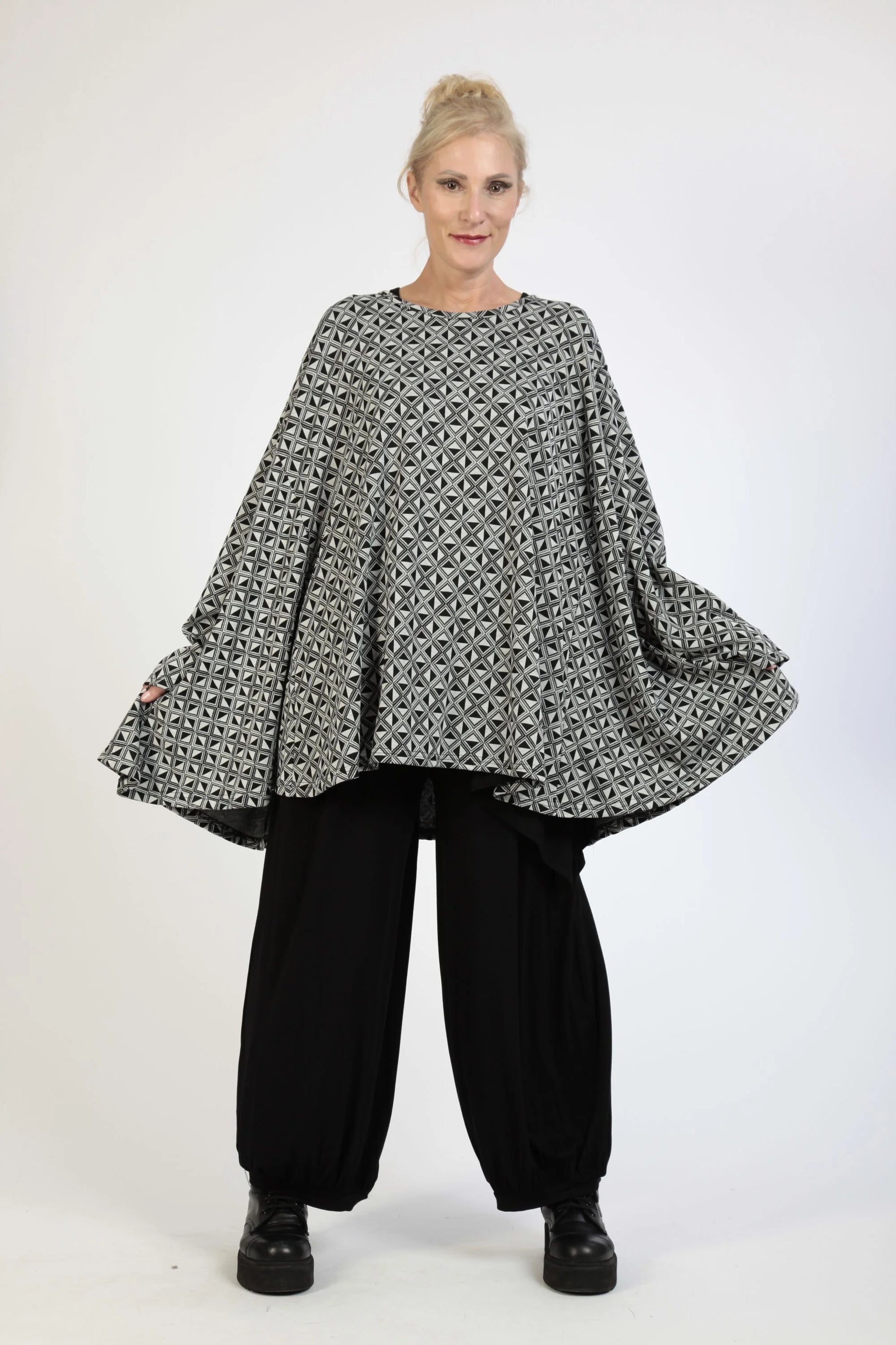  Modisches A-Form Shirt mit Argyle-Print in Grau-Schwarz für Plus Size und lässige Looks