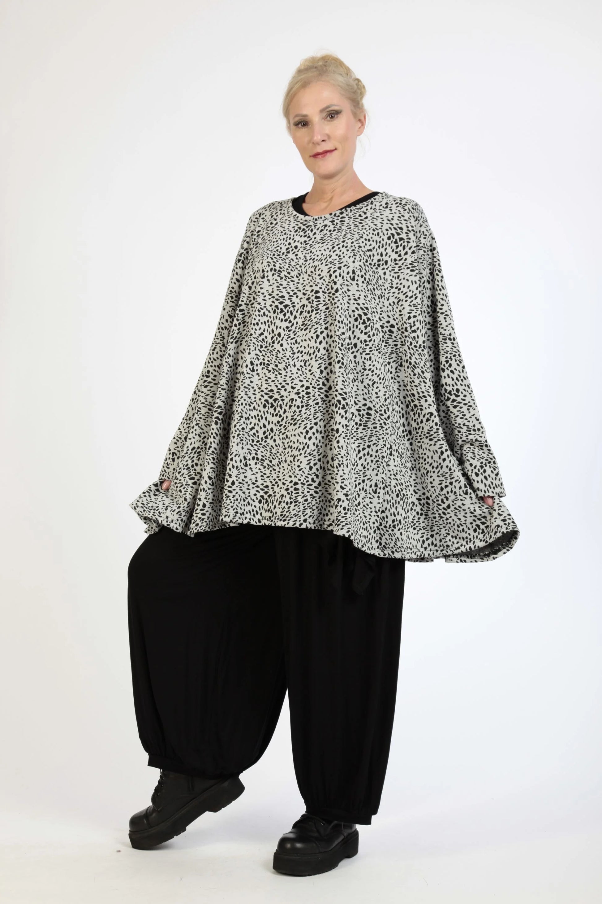  A-Form Shirt in stilvollem Grau mit Leopardenmuster für Chic und Casual im Herbst-Winter