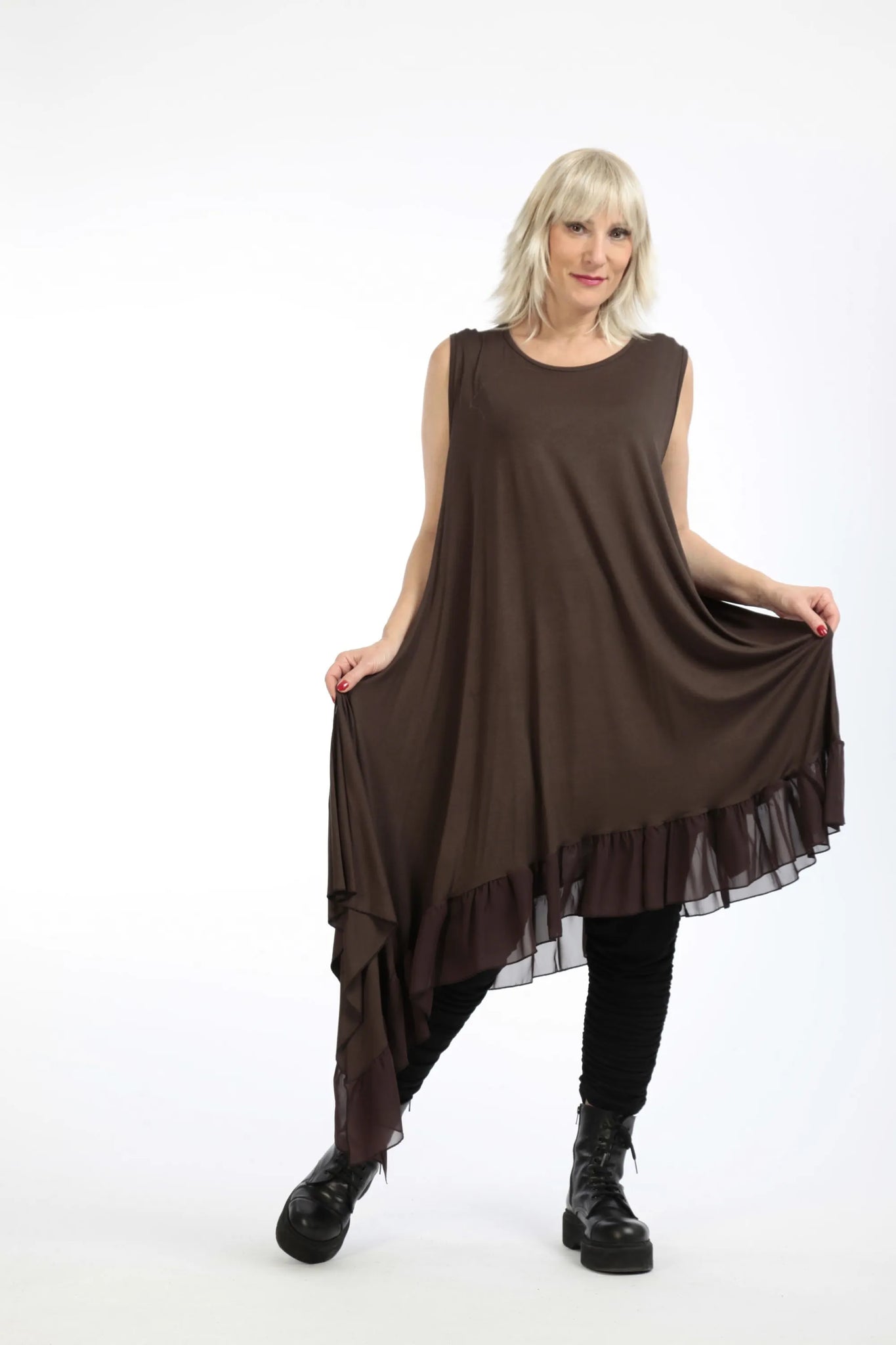  Asymmetrische Tunika in Braun aus weichem Jersey mit Chiffon-Besätzen und seitlichem Schlitz für Plus Size