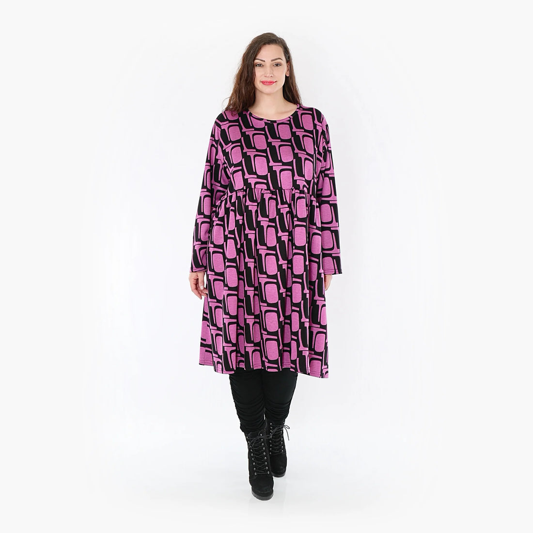  A-Form Kleid in Schwarz-Fuchsia Grafikdesign aus weichem Romanit Jersey mit praktischen Taschen für Curvy Fashion