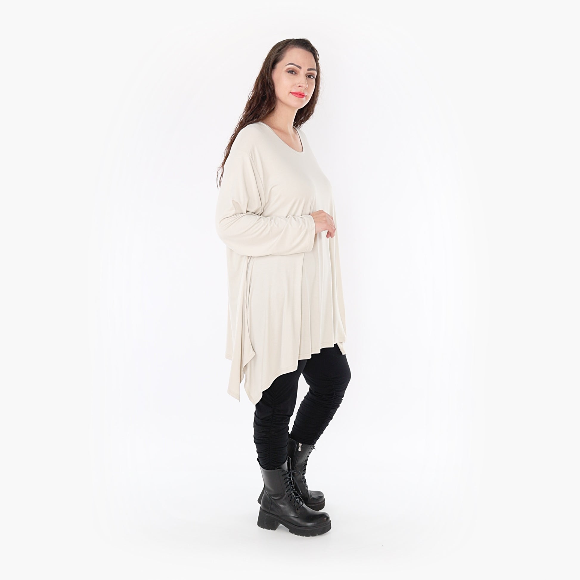  A-Form Shirt in zeitlosem Beige mit praktischen Taschen für bequemen Lagenlook in Plus Size