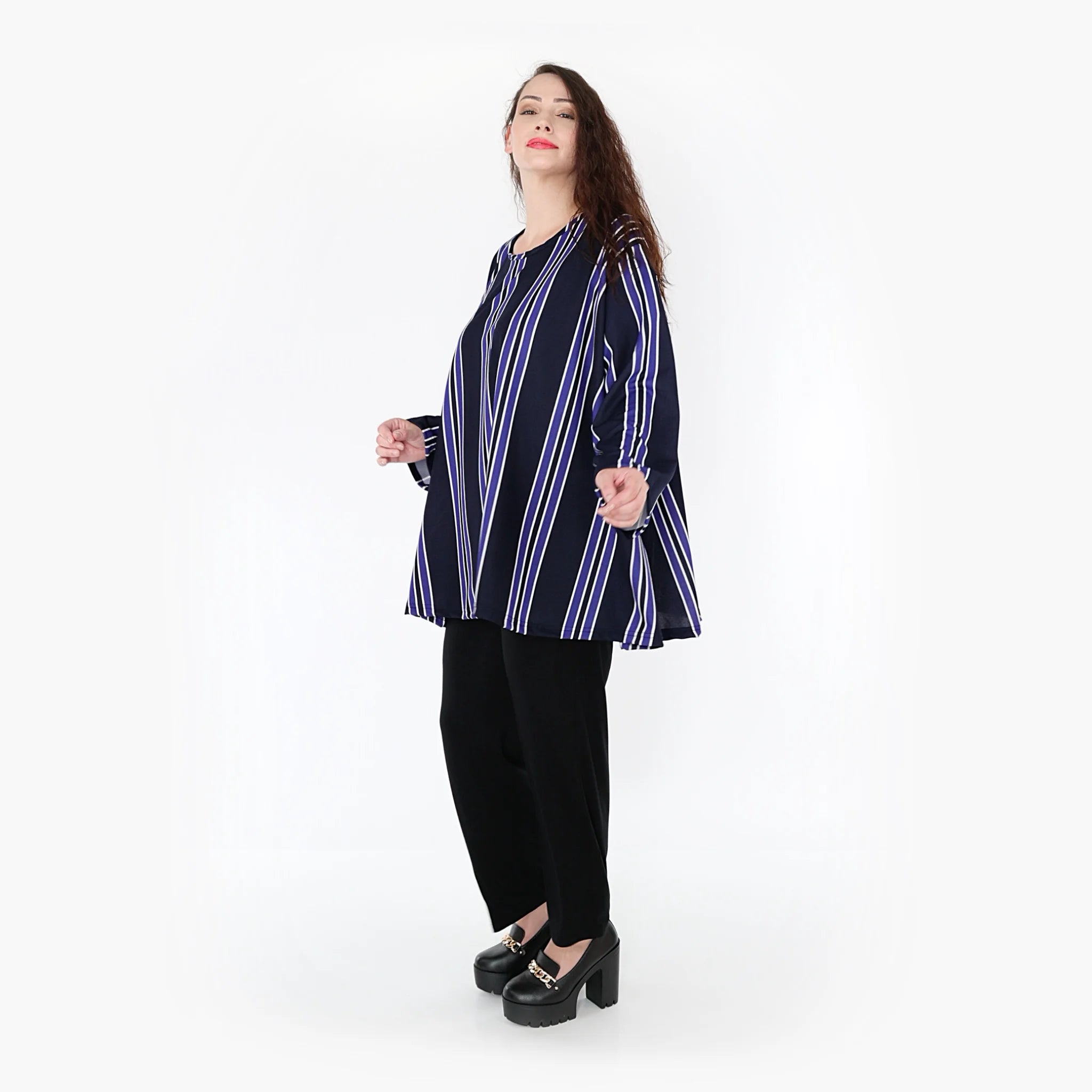  A-Form Bigshirt von AKH Fashion aus Materialmix, 1331.00593, Blau-Marine-Weiß, Schick
