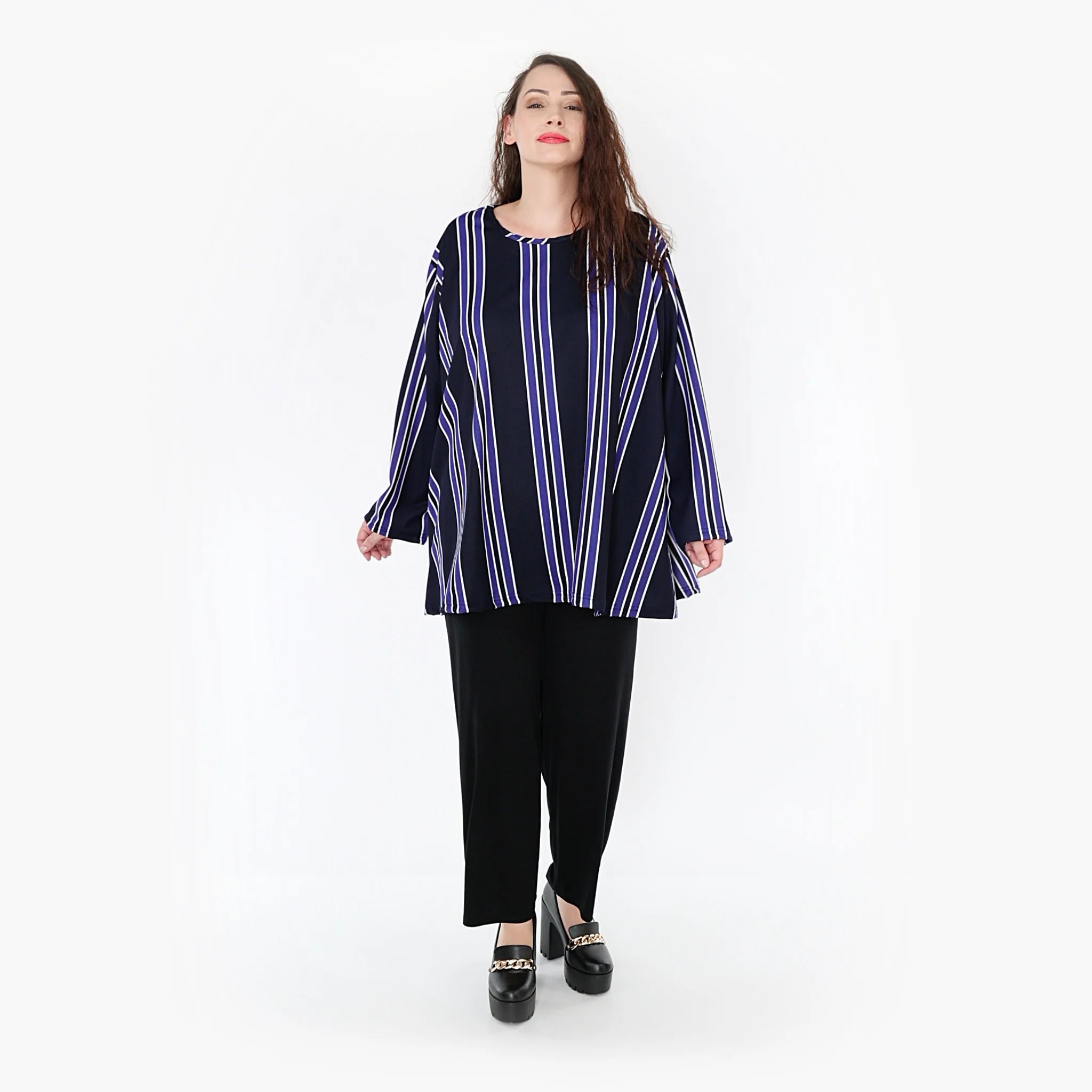  A-Form Bigshirt von AKH Fashion aus Materialmix, 1331.00593, Blau-Marine-Weiß, Schick