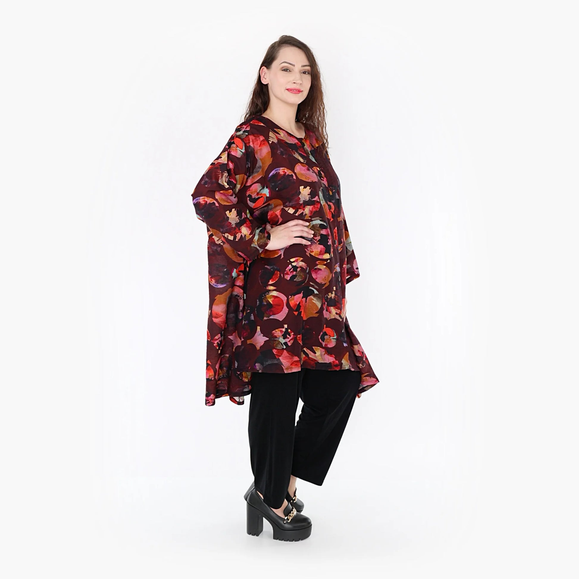  A-Form Jacke in mehrfarbig mit Punktmuster aus leichtem Viskose-Chiffon für eleganten Lagenlook