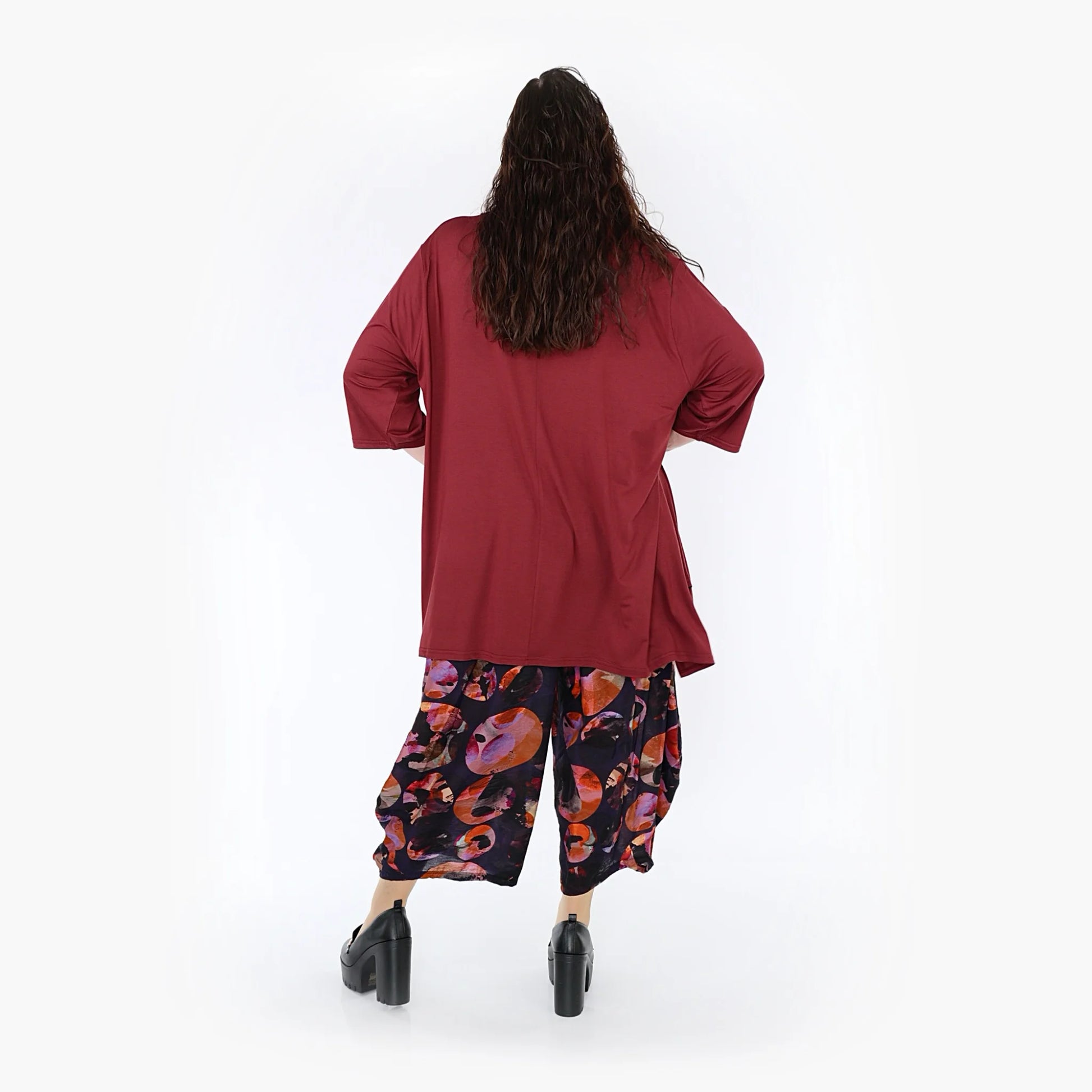  Lässige Ballonhose aus leichtem Viskose-Chiffon mit buntem Punktemuster für Plus Size Fashion