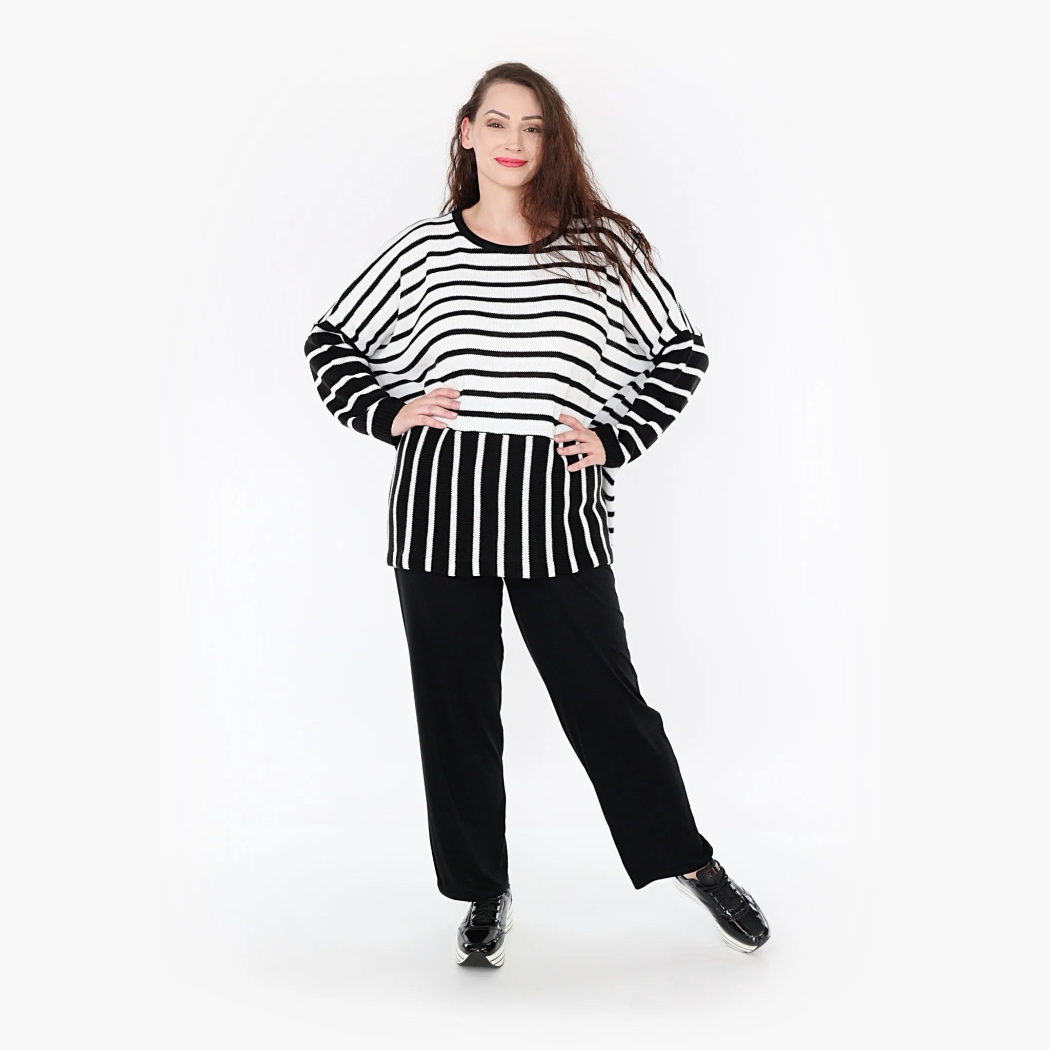  AKH Fashion Bigshirt in kastiger Form, aus Baumwolle, 1343.02332, Schwarz-Weiß, Schick