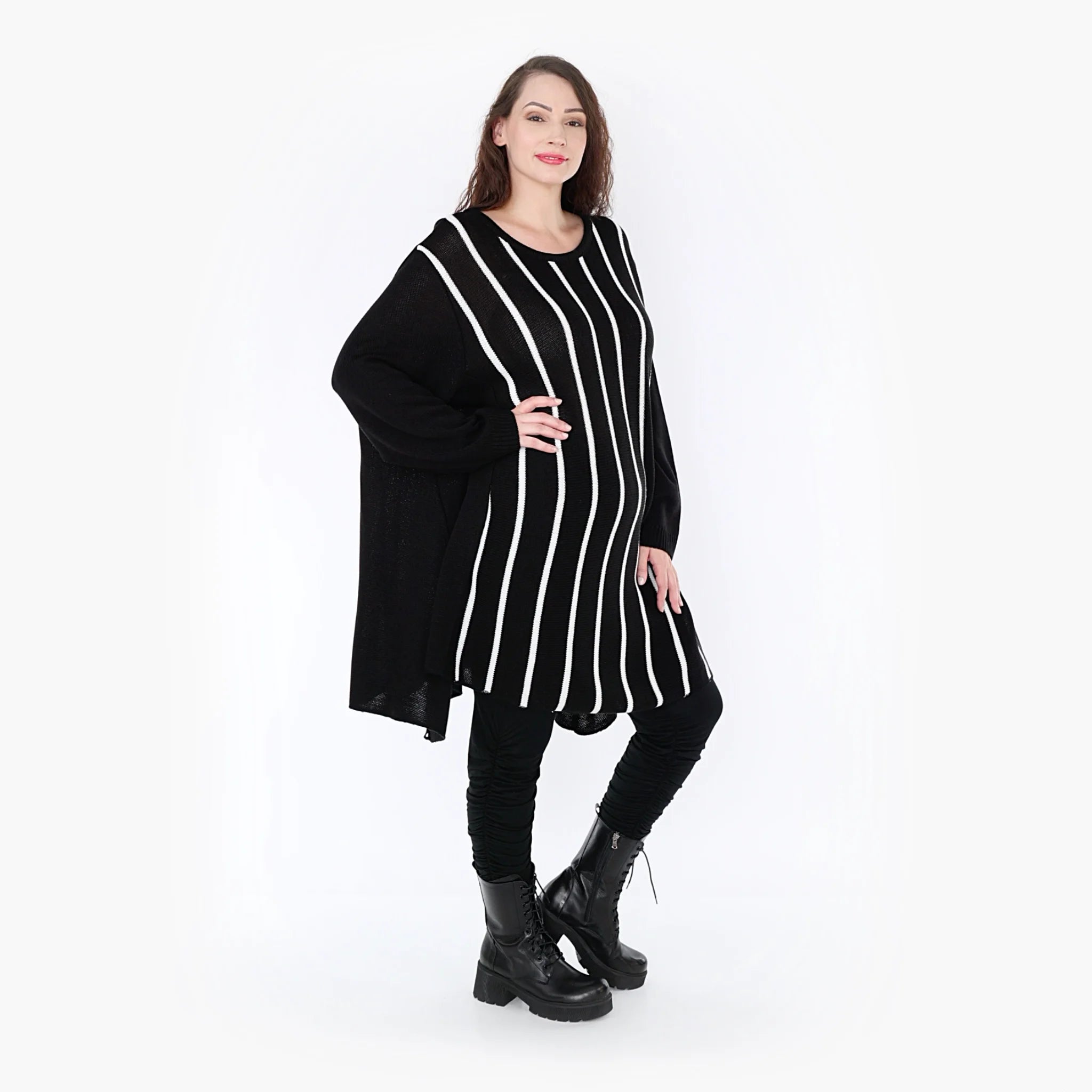  A-Form Bigshirt von AKH Fashion aus Baumwolle, 1343.0593D, Schwarz-Weiß, Schick, Modern