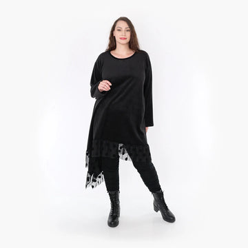  Asymmetrisches Plus-Size Kleid aus warmem Fleece mit Punkten-Tüll-Applikation und Rundhalsausschnitt