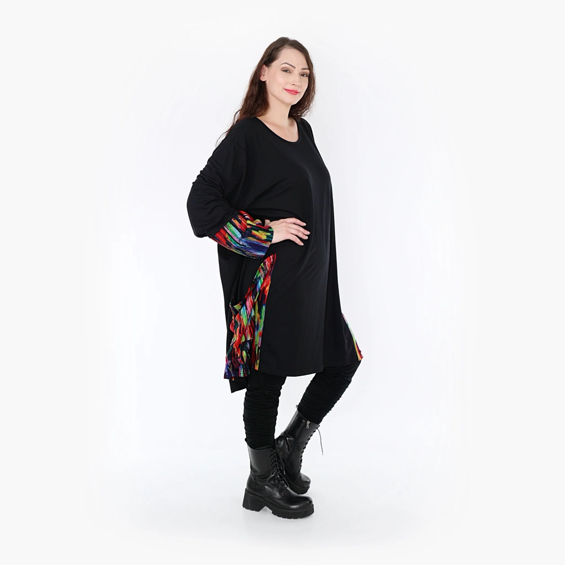  Leger Oversize Ballonshirt in Schwarz-Mehrfarbig mit Pinselstrich-Muster und Taschen