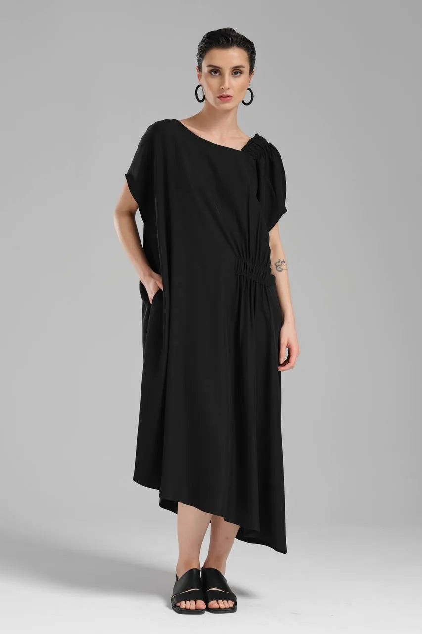  TW3 Kleid in asymmetrischer Form, aus Polyamid, 1217, Schwarz, Schick, Ausgefallen
