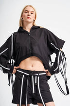  TW3 Jacke in Vokuhila-Form, aus Polyamid, 724, Schwarz, Schick, Modern, Ausgefallen