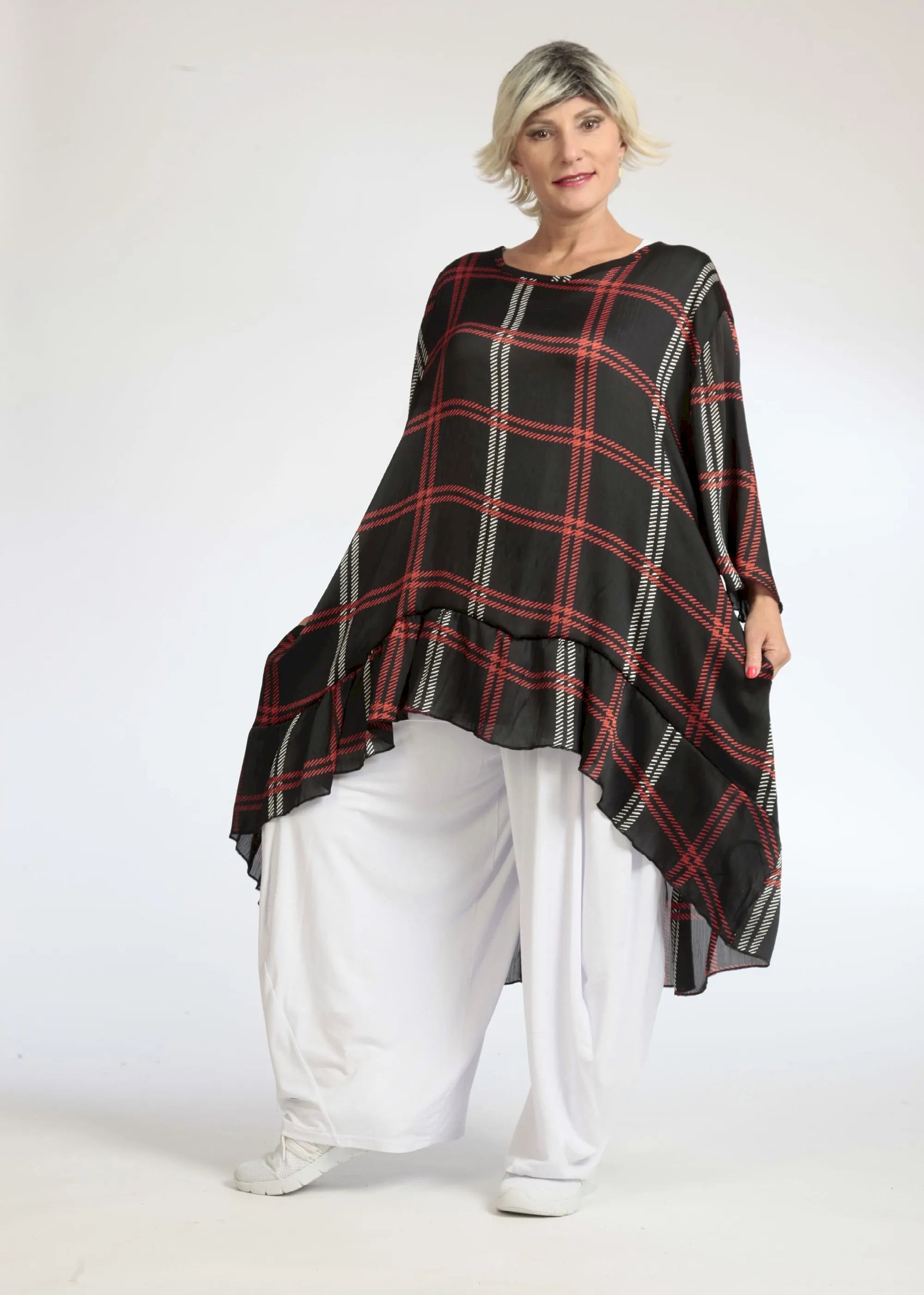  AKH Fashion Bigshirt in Vokuhila-Form, aus Polyester, 1073.06837, Schwarz-Rot, Kariert