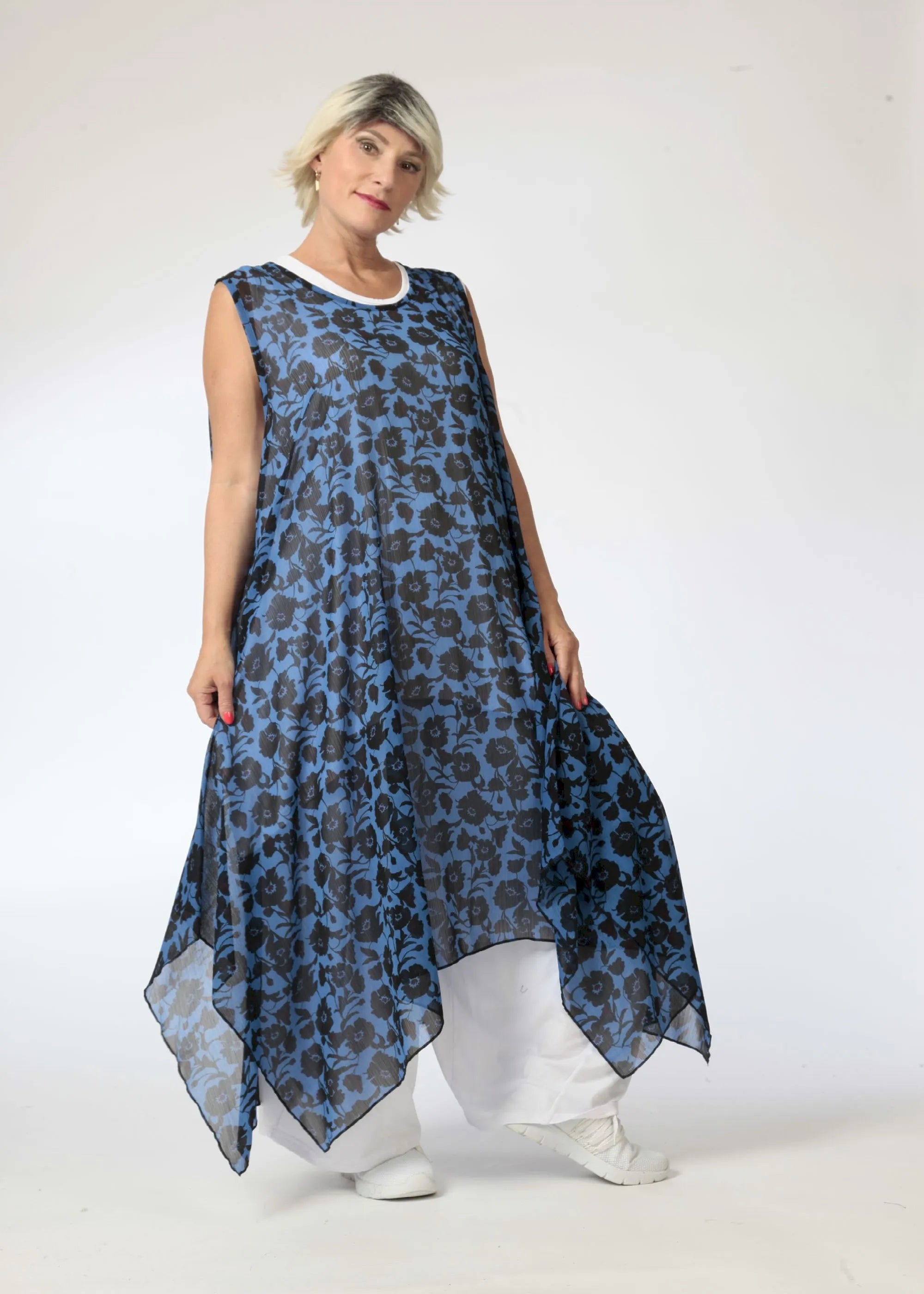  A-Form Tunika von AKH Fashion aus Polyester, 1074.05927, Blau-Schwarz, Blumen, Schick