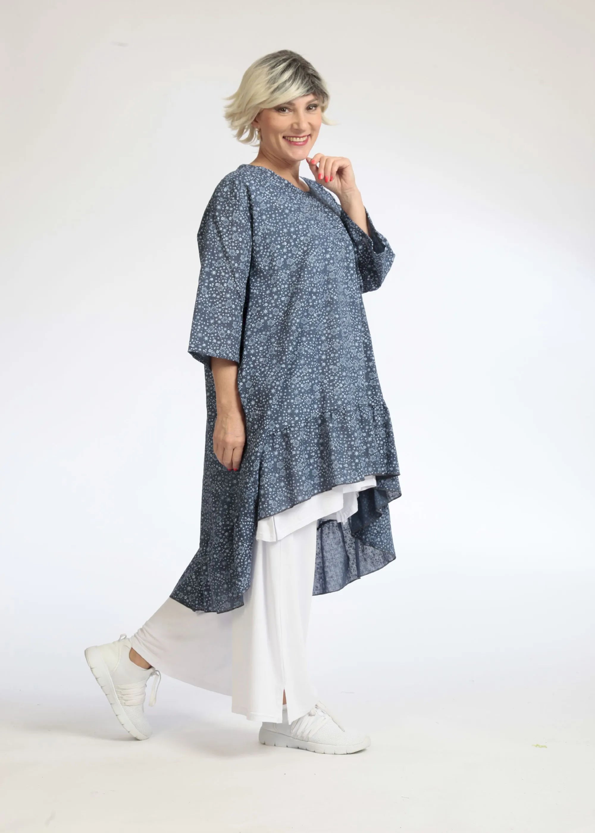  AKH Fashion Bigshirt in Vokuhila-Form, aus Baumwolle, 1088.06837, Jeansblau, Blumen, Schick