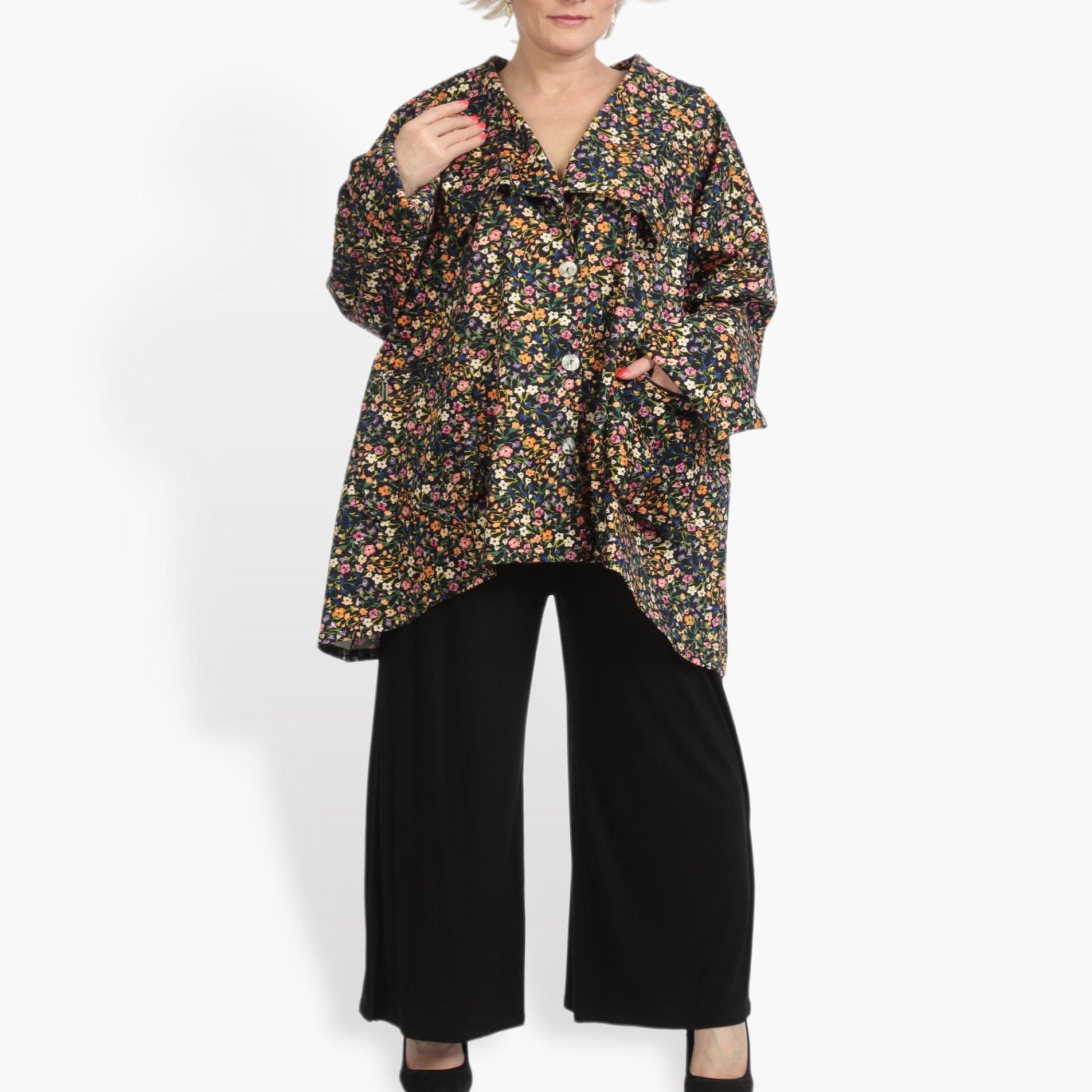  A-Form Jacke in Blumenmuster Schwarz-Multi aus Viskose im lässigen Oversize-Schnitt für Plus Size