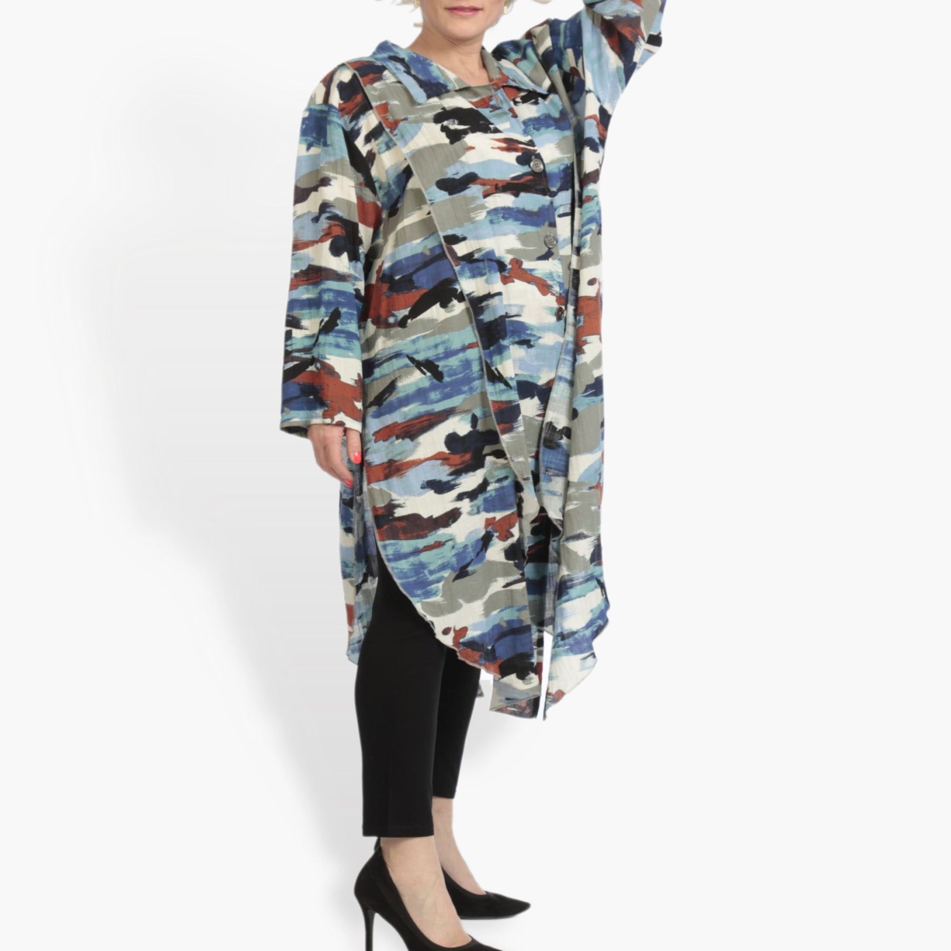  Stylische Plus-Size Jacke im Lagenlook mit modischem Camouflage-Muster in Blau-Multi