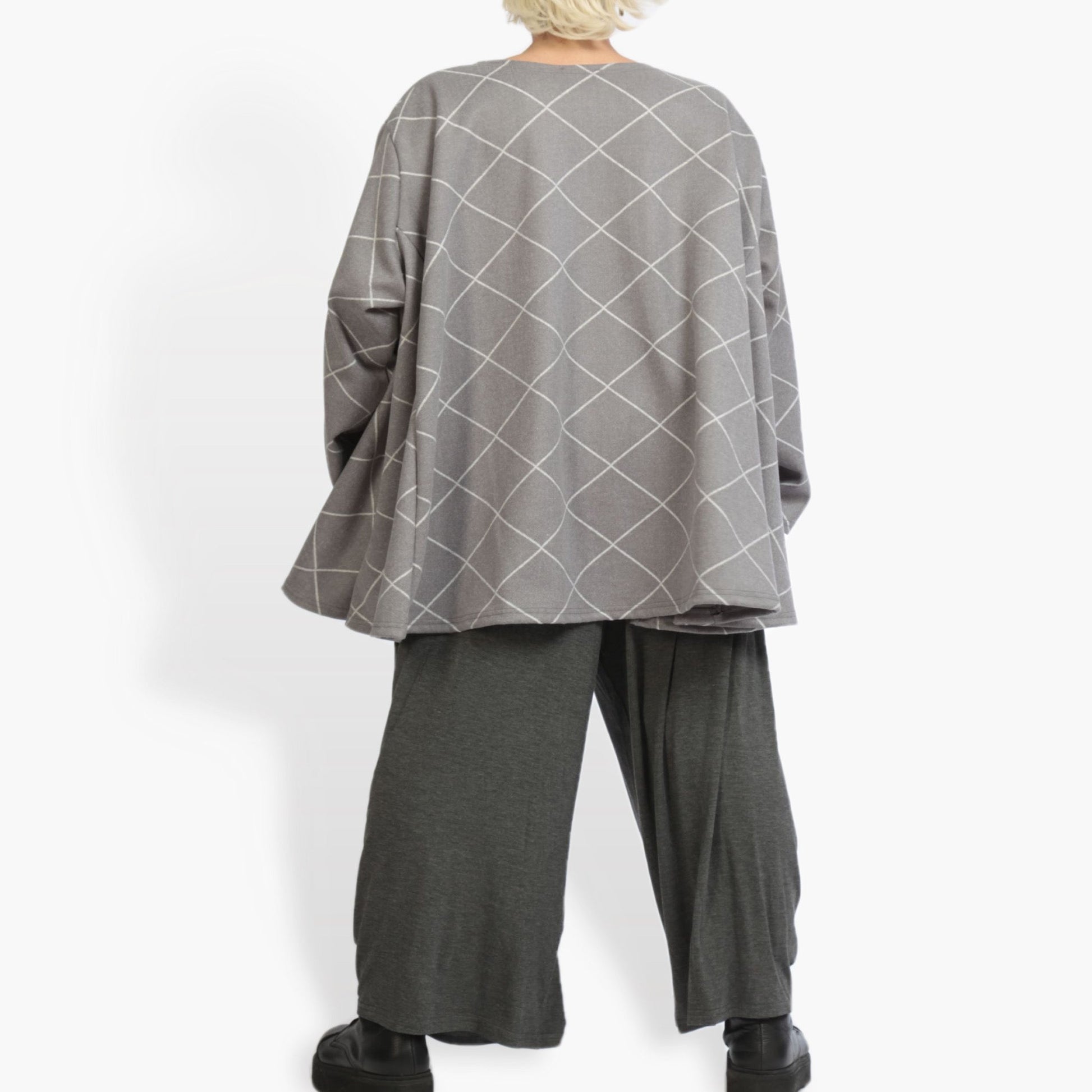  A-Form Bigshirt von AKH Fashion aus Materialmix, 0943.00593, Grau, Kariert, Schick, Modern