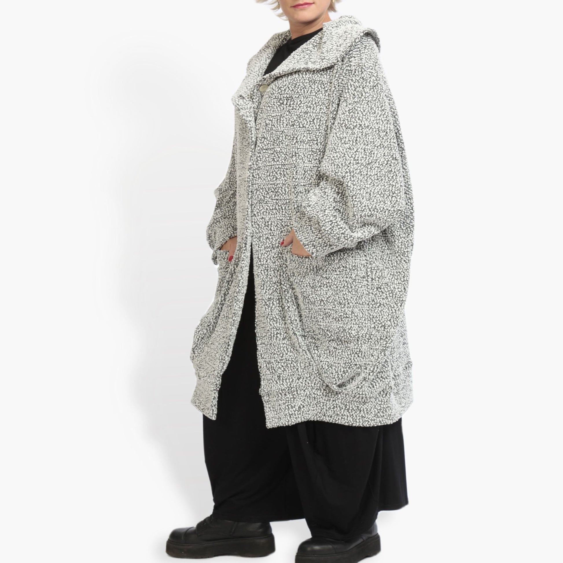  Eleganter Oversize Mantel im Lagenlook in grauem Melange für Herbst und Winter, komfortabel und lässig