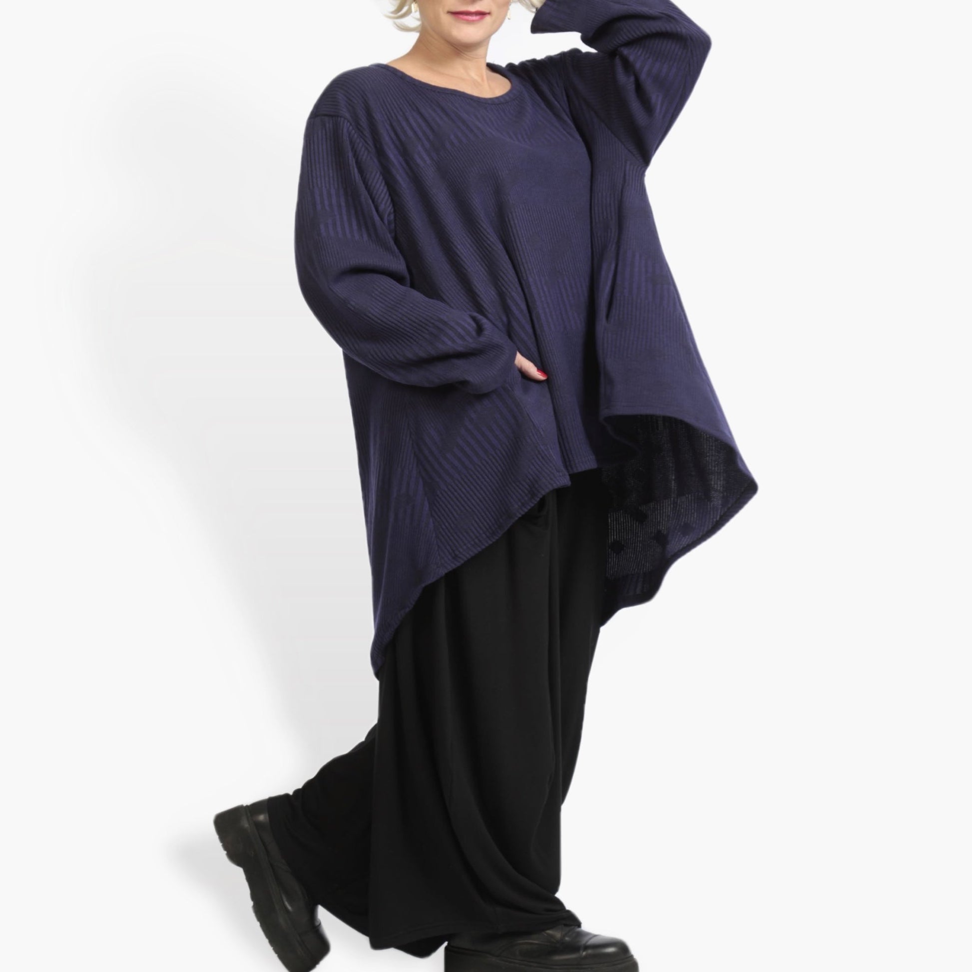  Oversize Damen Shirt im trendigen Lagenlook in lila mit Rundhalsausschnitt für cozy Styling