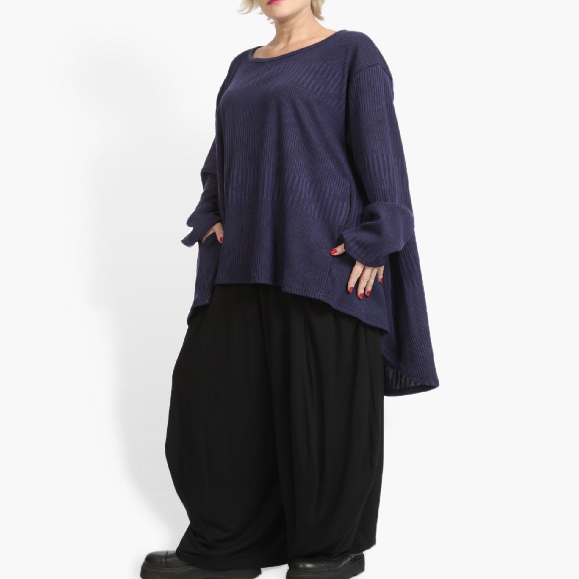  Oversize Damen Shirt im trendigen Lagenlook in lila mit Rundhalsausschnitt für cozy Styling