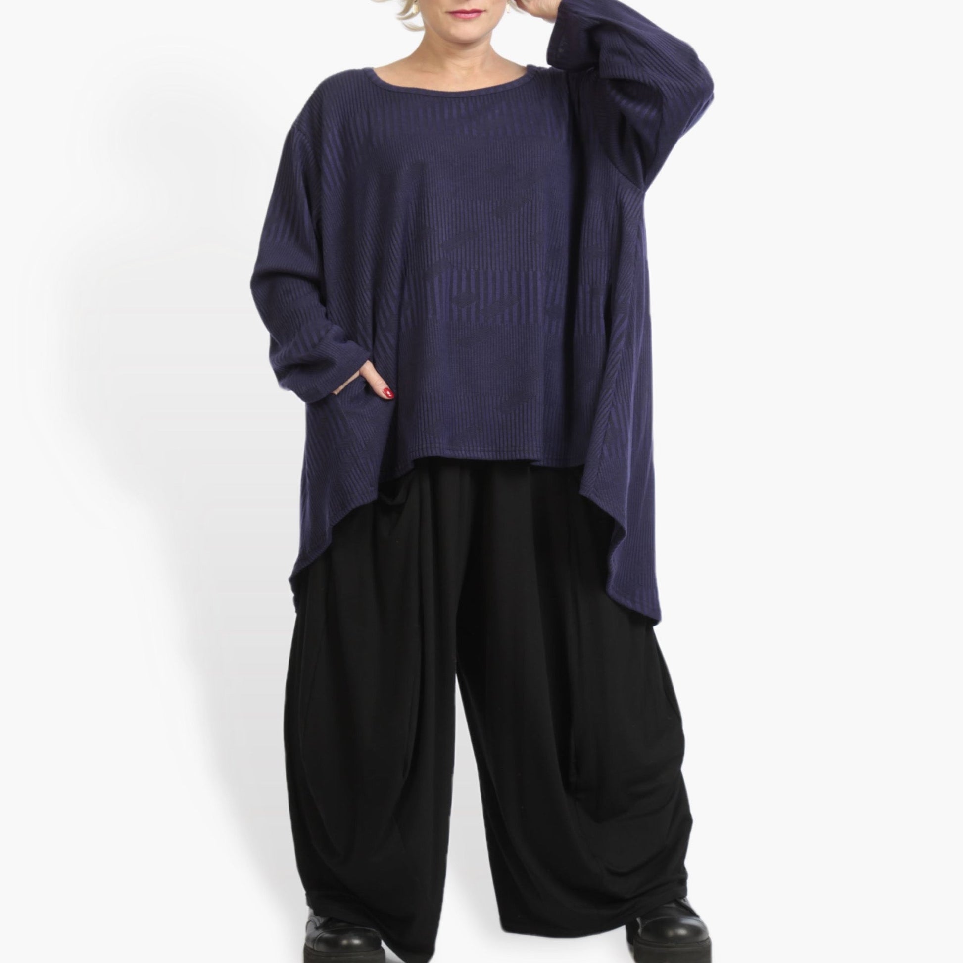  Oversize Damen Shirt im trendigen Lagenlook in lila mit Rundhalsausschnitt für cozy Styling